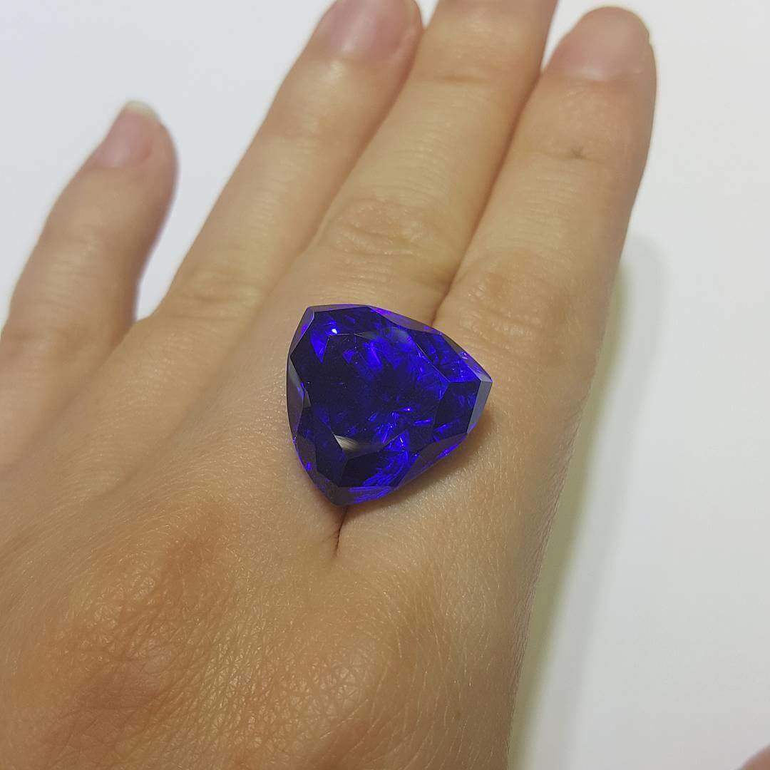 Tanzanite Gemstone Singapore customised jewellery