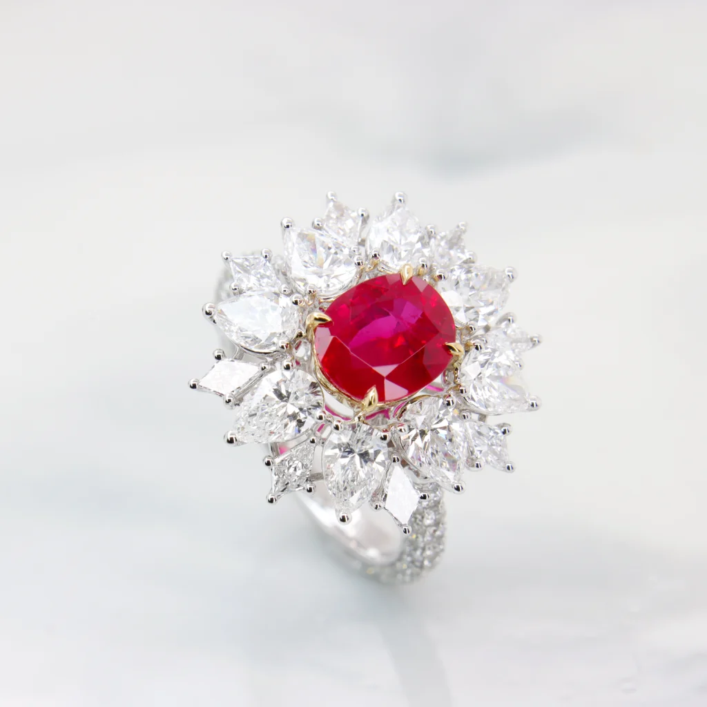 Burma Ruby Ring Diamond High Jewelry Pigeon Blood Unheated - Best Jewellery in Ruby Gemstone from Burma