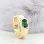 Modern Men Ring Yellow Gold with Vivid Green Tsavorite Garnet Perspective Modern Men's Ring Fine Jewellery with Green Garnet Tsaorite